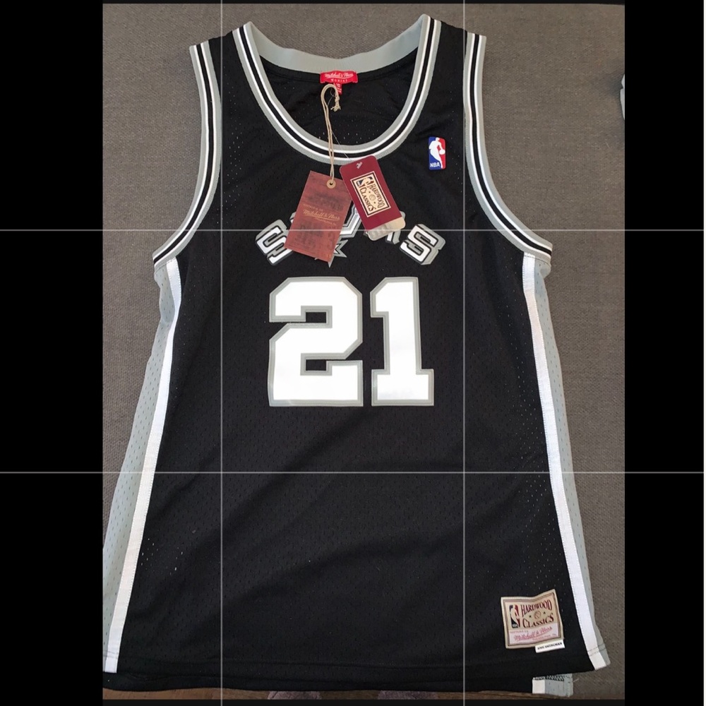 Brand new Duncan Jersey